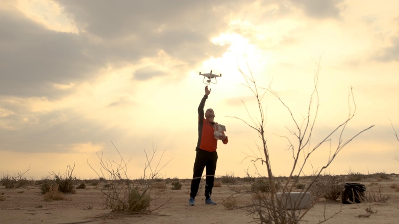 Completing-the-fieldwork-in-a-desert-environment-1