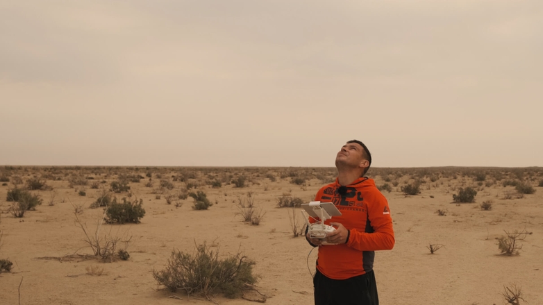 Completing-the-fieldwork-in-a-desert-environment-2